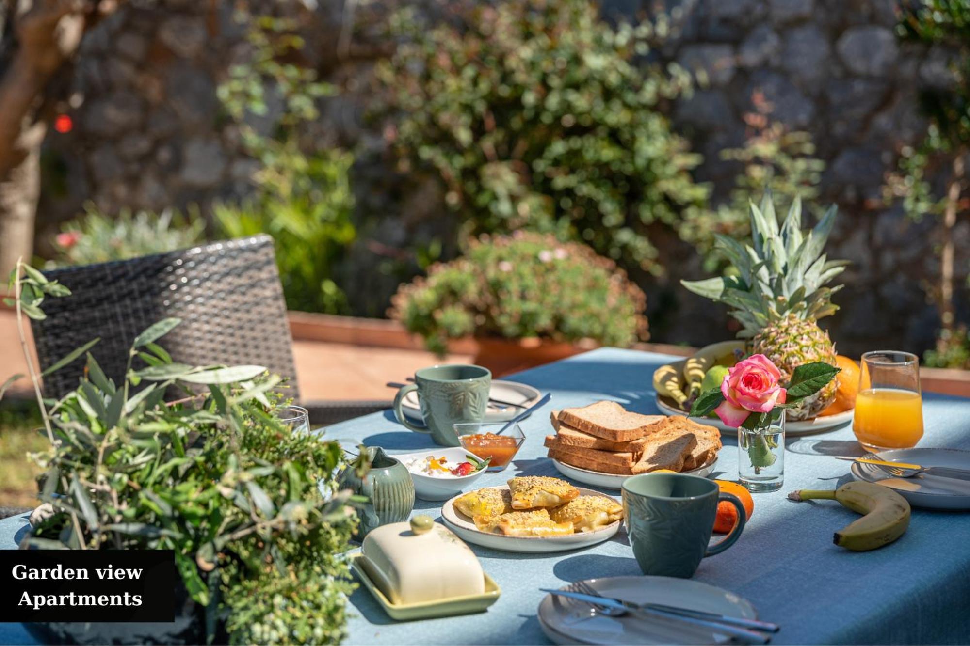 Litinakis Sea View & Litinakis Garden View 700 Meters Away Aγία Μαρίνα